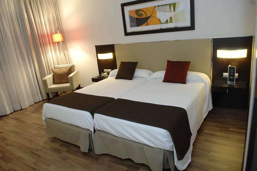 Hotel Asset Torrejon Torrejón de Ardoz Exterior foto